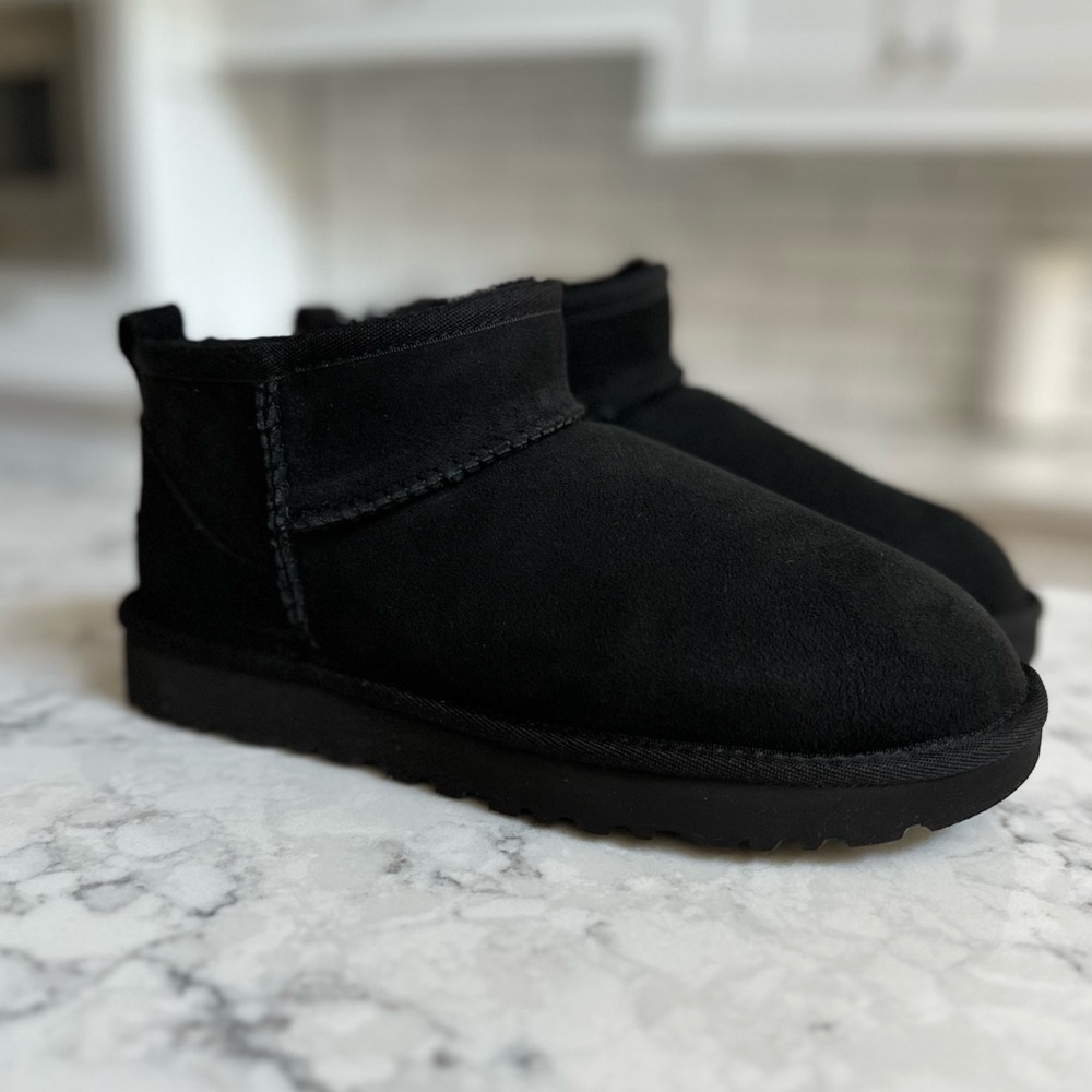 UGG Ultra Mini Classic Boot Black